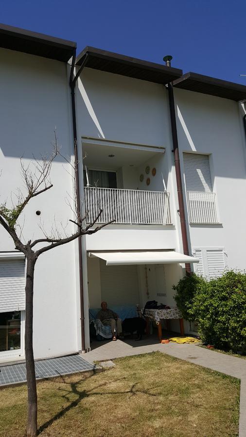 Condominio Vite Misano Adriatico Exteriör bild