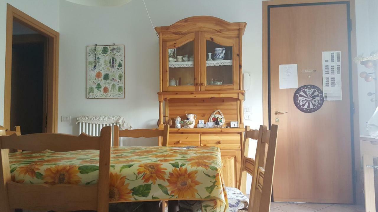 Condominio Vite Misano Adriatico Exteriör bild